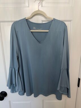 DG2 by Diane Gilman Bell Sleeve Blouse
